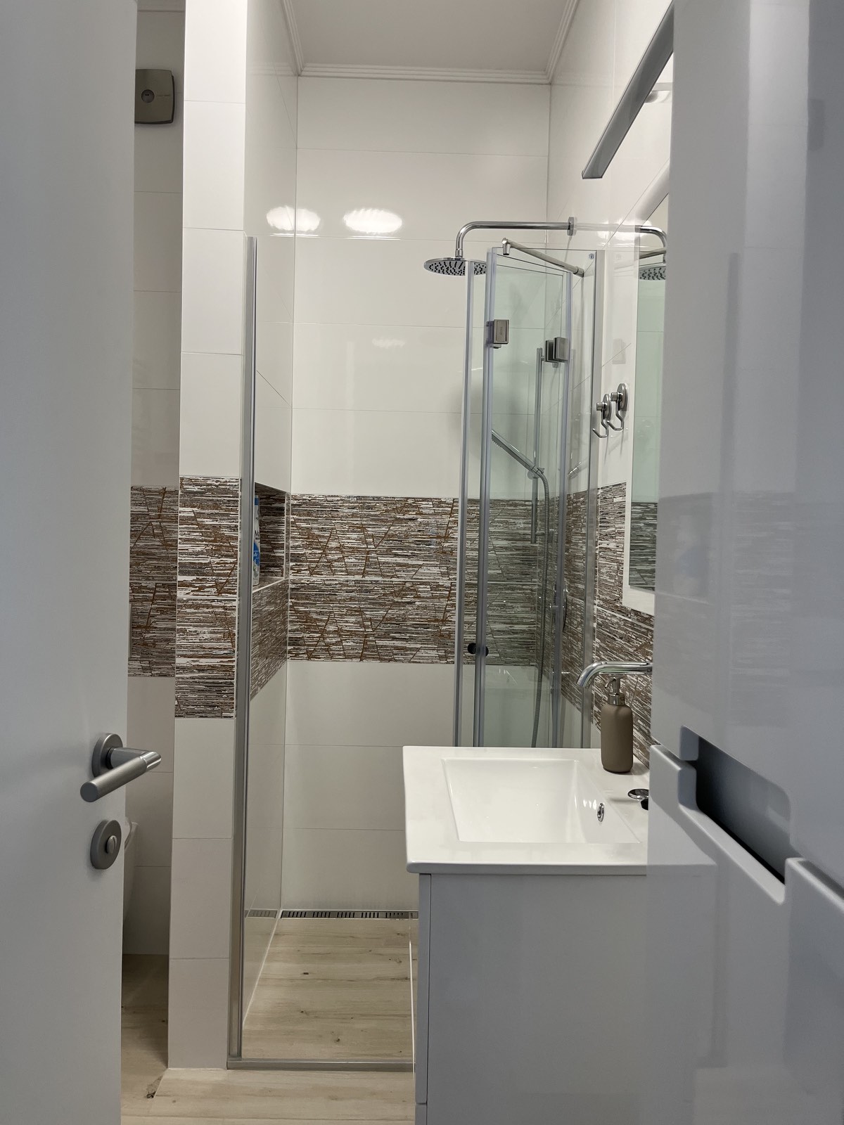 Apartman Maja Lux – tuš kabina